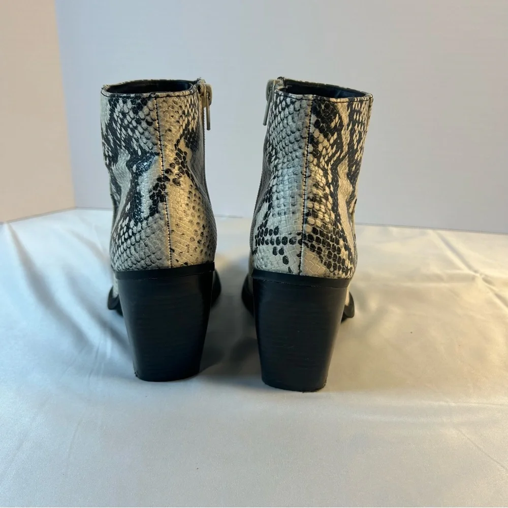 Madden Girl, Black & Cream Snake-Print Ankle Booties, Western Cowgirl‎ Size 7 M